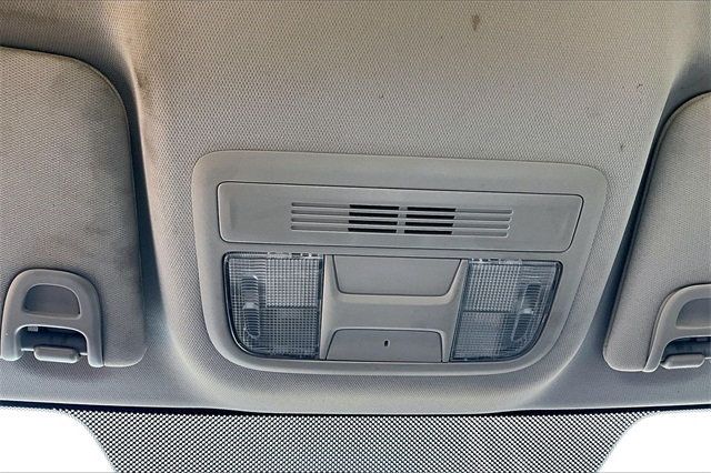 2018 Honda Civic Sedan LX CVT - 22924635 - 28