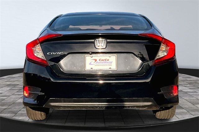2018 Honda Civic LX photo 4