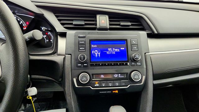2018 Honda Civic Sedan LX CVT - 22972418 - 16