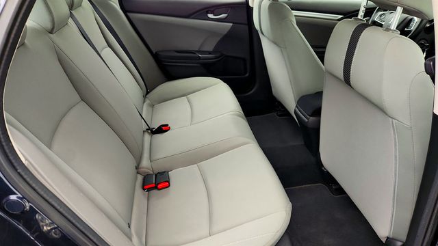 2018 Honda Civic Sedan LX CVT - 22972418 - 21
