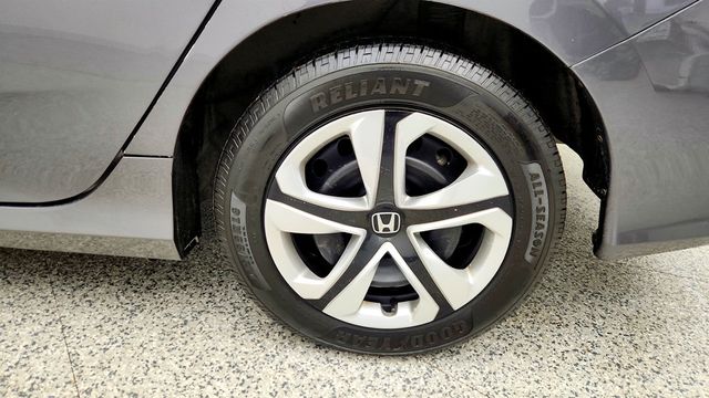 2018 Honda Civic Sedan LX CVT - 22980868 - 11
