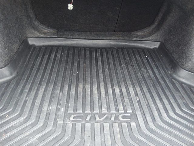 2018 Honda Civic Si Sedan   - 22932563 - 13