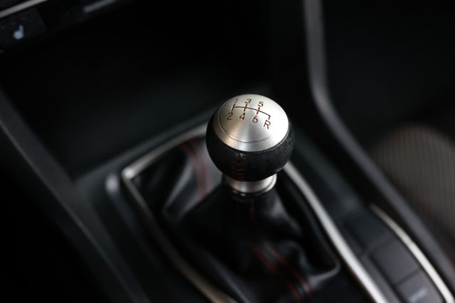 2018 Honda Civic Si Sedan  - 22998227 - 43