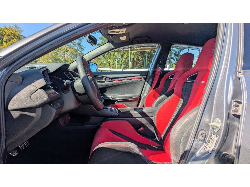 2018 Honda Civic Type R Touring photo 12