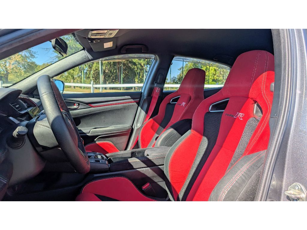 2018 Honda Civic Type R Touring photo 13
