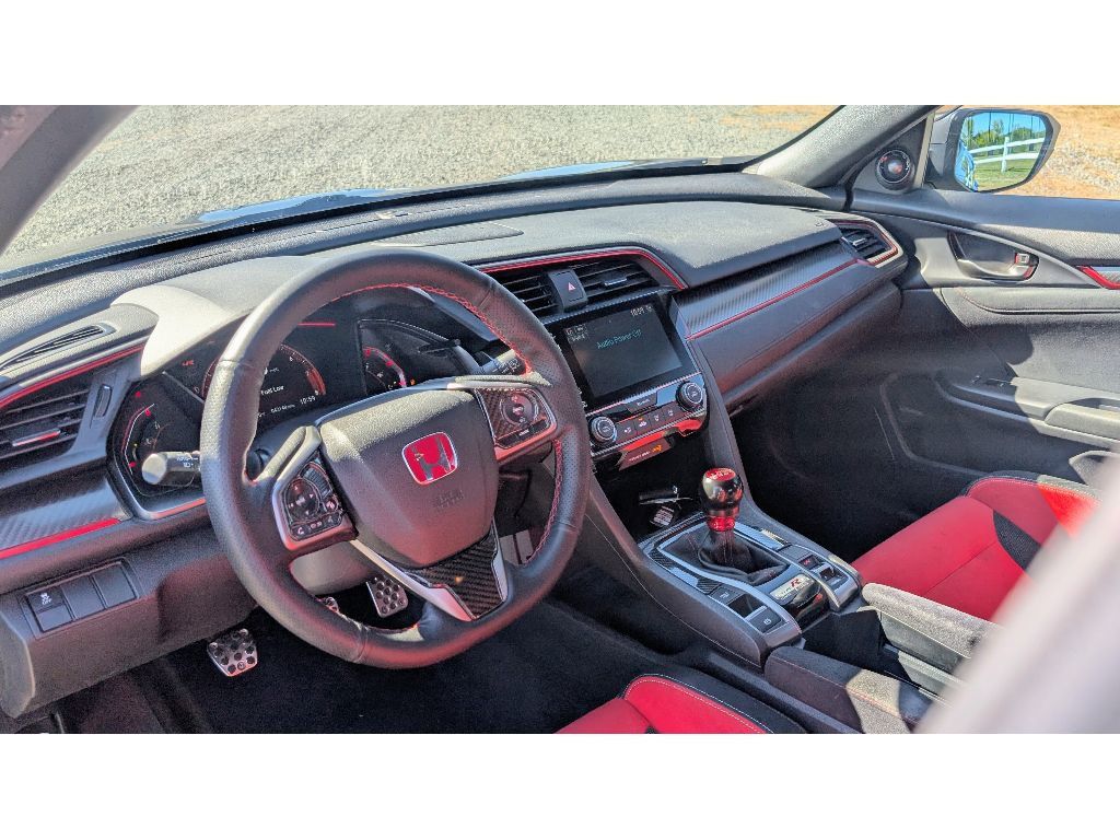 2018 Honda Civic Type R Touring photo 16