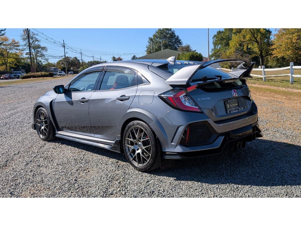 2018 Honda Civic Type R Touring photo 3