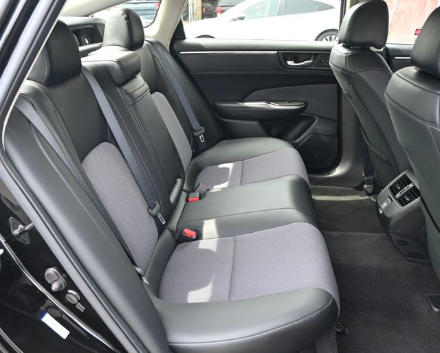 2018 Honda Clarity Plug-In Hybrid Sedan - 23005853 - 14