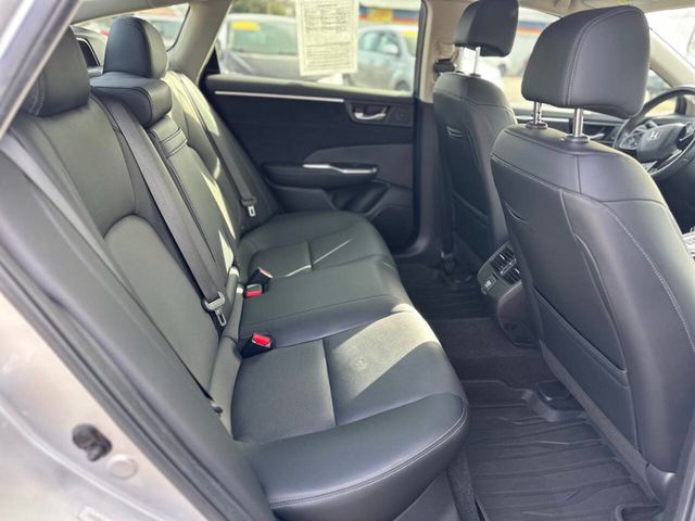 2018 Honda Clarity Plug-In Hybrid Touring Sedan - 23004551 - 17