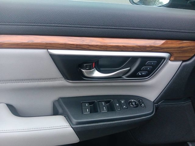 2018 Honda CR-V Touring AWD - 22930556 - 11