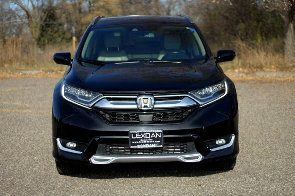 2018 Honda CR-V Touring photo 4