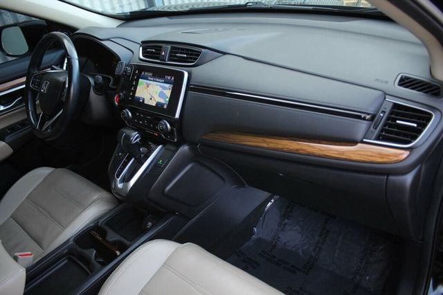 2018 Honda CR-V TOURING W/ NAVIGATION. LEATHER, MOONROOF NEW TIRES - 22947052 - 8
