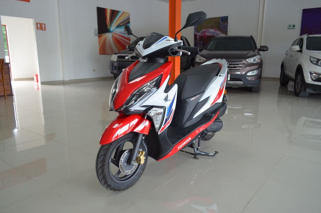2018 Honda Elite Disponible para alquiler Incluye un casco - 19331567 - 1