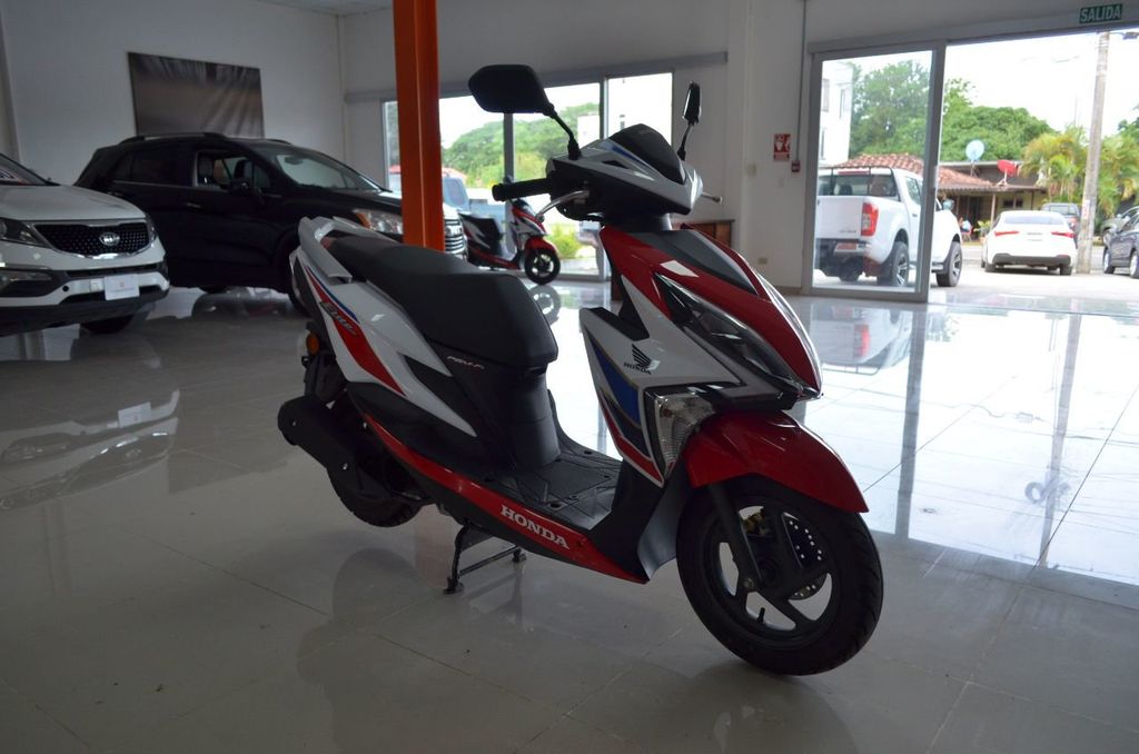 2018 Honda Elite Disponible para alquiler Incluye un casco - 19331567 - 3