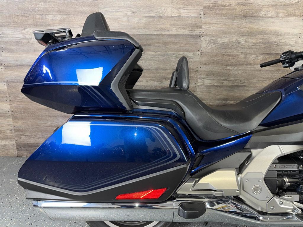 2018 Honda GL1800 Goldwing Tour DCT LOW MILES! - 23006450 - 5