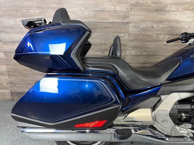2018 Honda GL1800 Goldwing Tour DCT LOW MILES! - 23006450 - 5