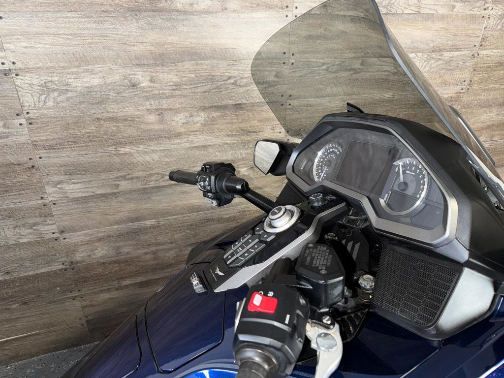 2018 Honda GL1800 Goldwing Tour DCT LOW MILES! - 23006450 - 6