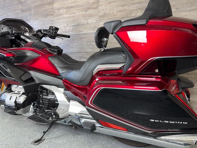 2018 Honda GL1800 Goldwing Tour DCT Airbag SUPER CLEAN! - 22976141 - 12