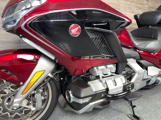 2018 Honda GL1800 Goldwing Tour DCT Airbag SUPER CLEAN! - 22976141 - 14