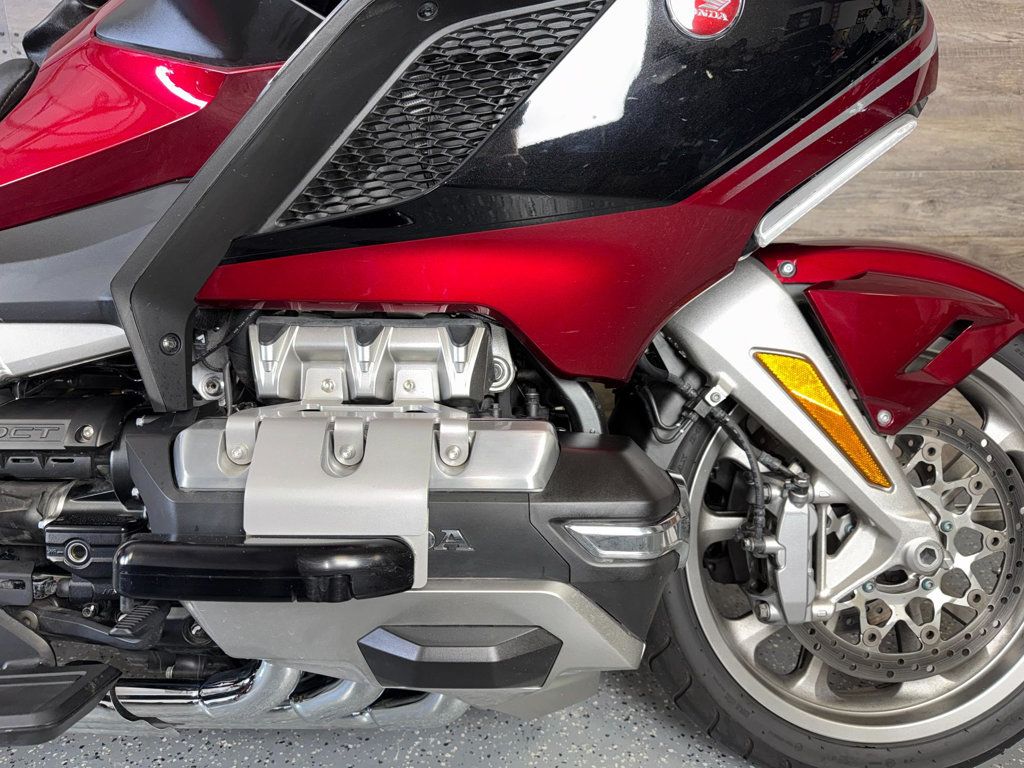 2018 Honda GL1800 Goldwing Tour DCT Airbag SUPER CLEAN! - 22976141 - 5