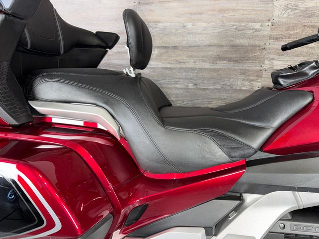 2018 Honda GL1800 Goldwing Tour DCT Airbag SUPER CLEAN! - 22976141 - 7