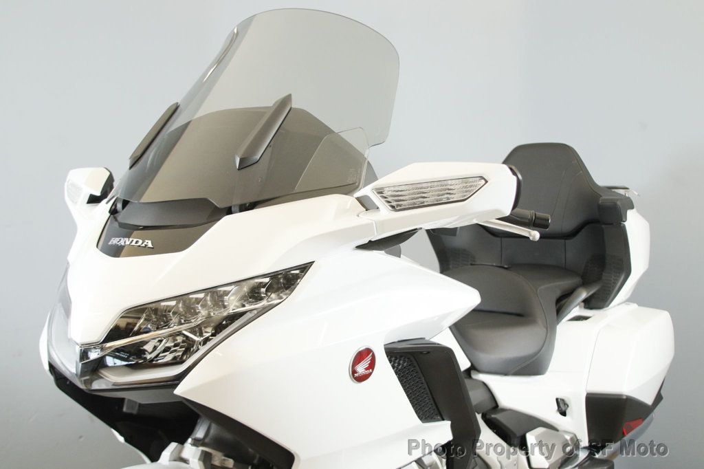 2018 Honda Gold Wing Just 2500 MILES!! - 22844777 - 1