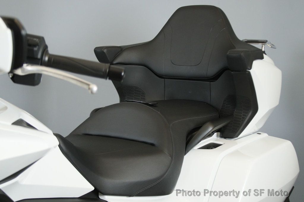 2018 Honda Gold Wing Just 2500 MILES!! - 22844777 - 37