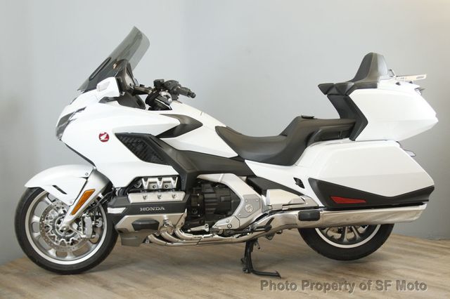 2018 Honda Gold Wing Just 2500 MILES!! - 22844777 - 3