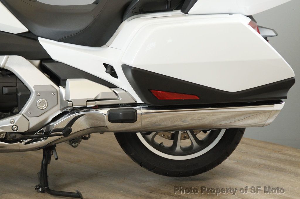 2018 Honda Gold Wing Tour Just 2500 MILES!! - 22844777 - 17