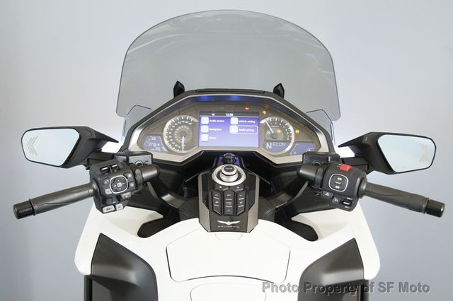 2018 Honda Gold Wing Tour Just 2500 MILES!! - 22844777 - 28