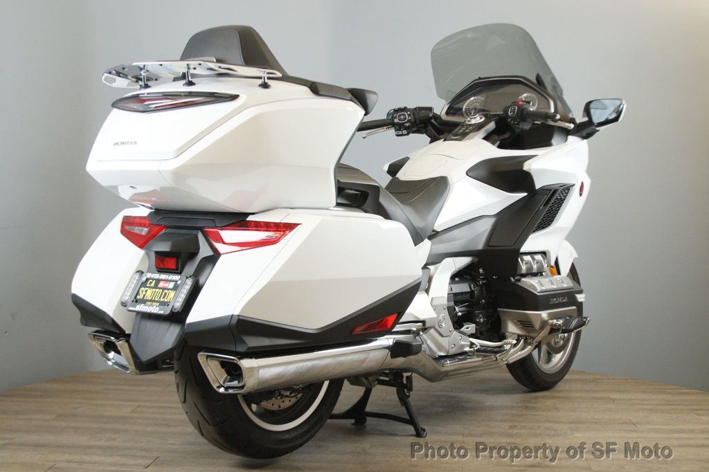 2018 Honda Gold Wing Tour Just 2500 MILES!! - 22844777 - 34