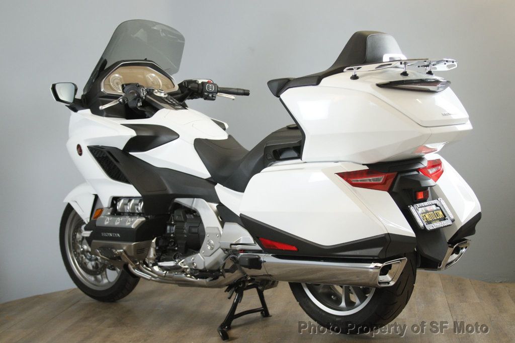 2018 Honda Gold Wing Tour Just 2500 MILES!! - 22844777 - 35
