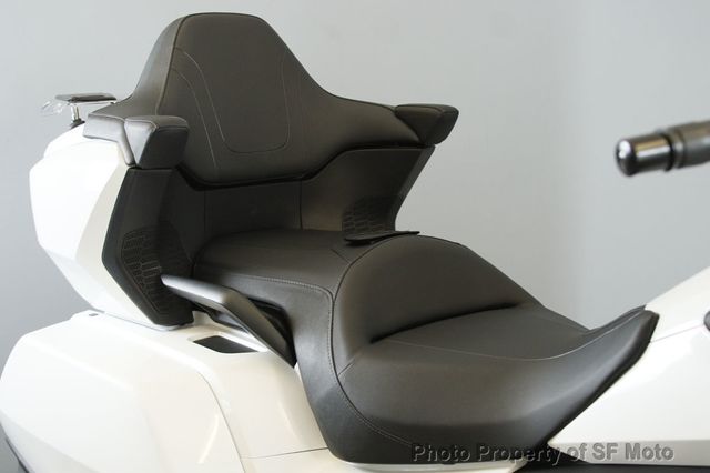 2018 Honda Gold Wing Tour Just 2500 MILES!! - 22844777 - 36