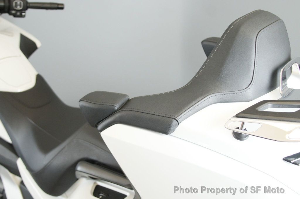 2018 Honda Gold Wing Tour Just 2500 MILES!! - 22844777 - 41