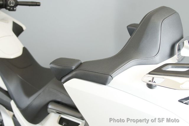 2018 Honda Gold Wing Tour Just 2500 MILES!! - 22844777 - 41