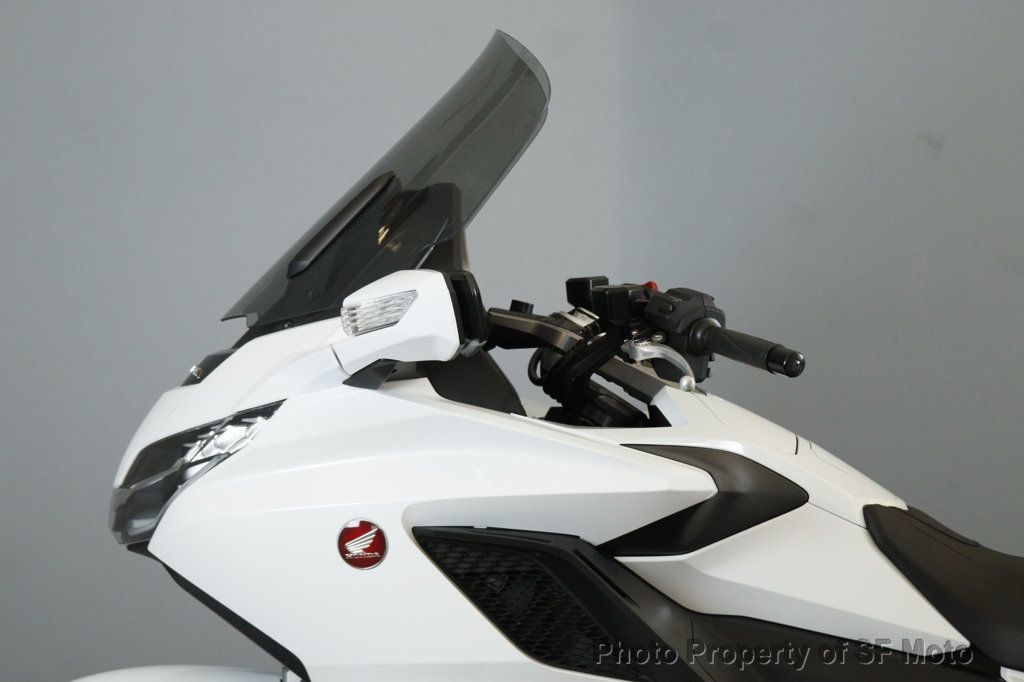 2018 Honda Gold Wing Tour Just 2500 MILES!! - 22844777 - 6