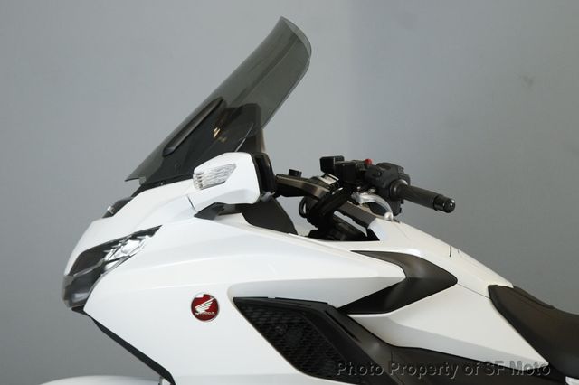 2018 Honda Gold Wing Tour Just 2500 MILES!! - 22844777 - 6