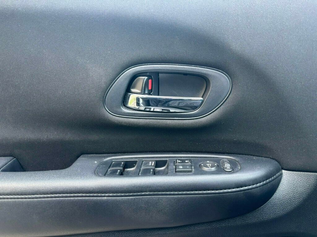 2018 Honda HR-V 2018 HONDA HR-V LX - 22971292 - 32