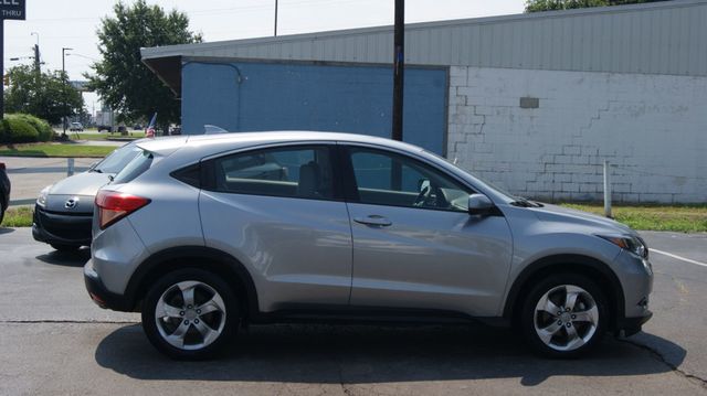 2018 Honda HR-V 3 MONTH WARRANTY , JUST SERVICED , VERY CLEAN INSIDE AND OUT  - 23063504 - 11