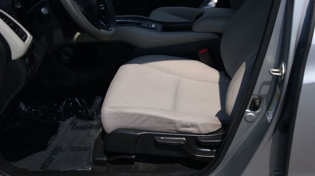 2018 Honda HR-V 3 MONTH WARRANTY , JUST SERVICED , VERY CLEAN INSIDE AND OUT  - 23063504 - 19