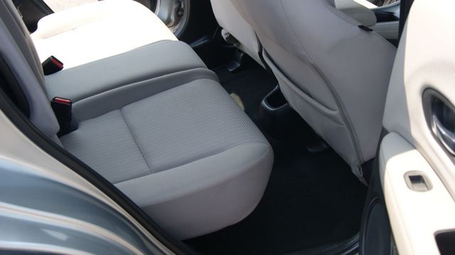 2018 Honda HR-V 3 MONTH WARRANTY , JUST SERVICED , VERY CLEAN INSIDE AND OUT  - 23063504 - 28