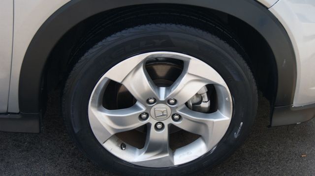 2018 Honda HR-V 3 MONTH WARRANTY , JUST SERVICED , VERY CLEAN INSIDE AND OUT  - 23063504 - 48