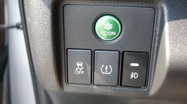 2018 Honda HR-V 3 MONTH WARRANTY , JUST SERVICED , VERY CLEAN INSIDE AND OUT  - 23063504 - 49