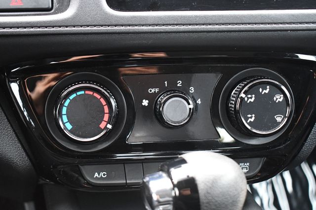 2018 Honda HR-V LX 2WD CVT - 22953855 - 26