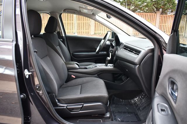 2018 Honda HR-V LX 2WD CVT - 22953855 - 32