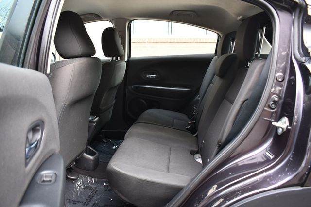 2018 Honda HR-V LX 2WD CVT - 22953855 - 37