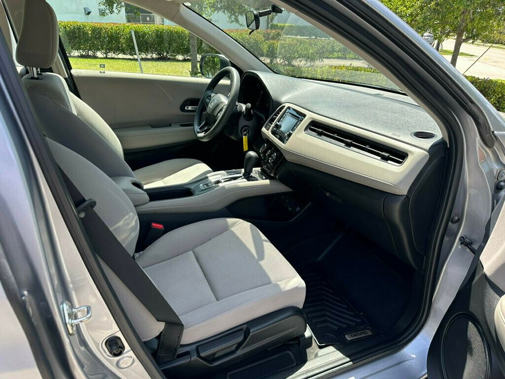 2018 Honda HR-V LX AWD CVT - 22368295 - 5