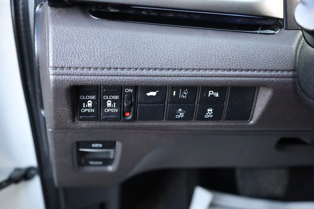 2018 Honda Odyssey Elite Automatic - 22888196 - 31