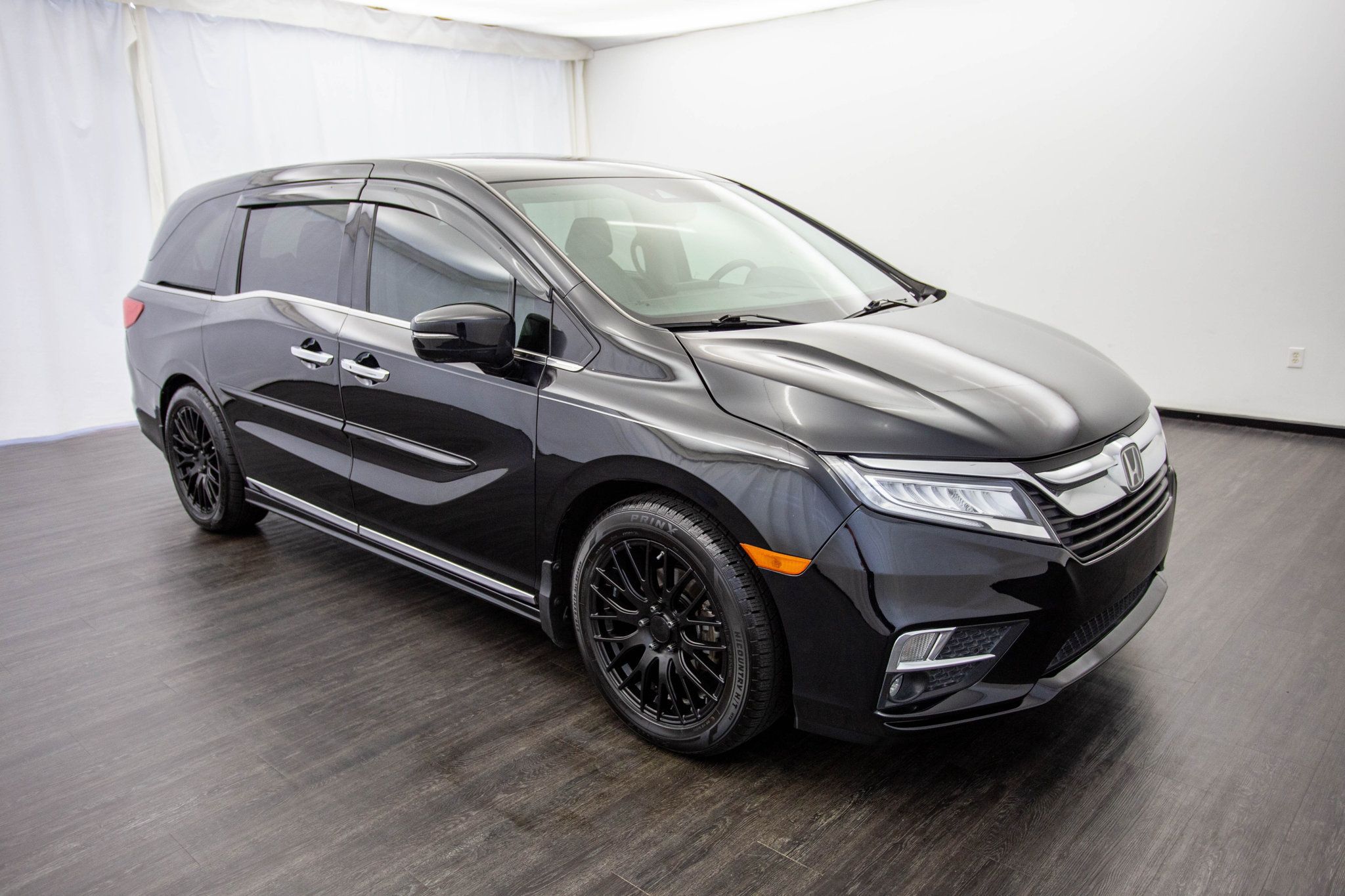 2018 Honda Odyssey Elite photo 3