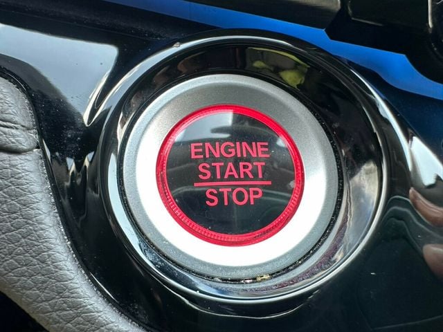 2018 Honda Odyssey Elite Automatic - 23054978 - 28